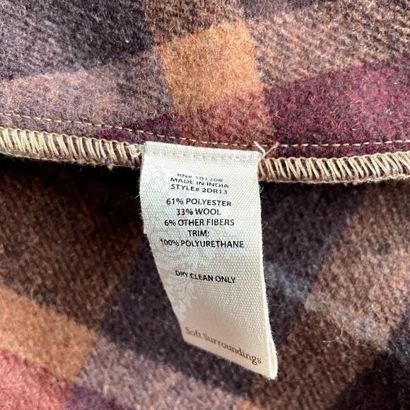 Soft Surroundings Camel Wool Blend Cape XL Plaid Interior Pockets Toggle Closure - Picture 13 of 15